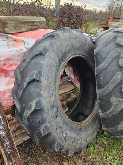 Pneu Firestone 420/85R30 - 2