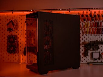 Herní PC skříň s ARGB ventilátory – TOP stav - 2