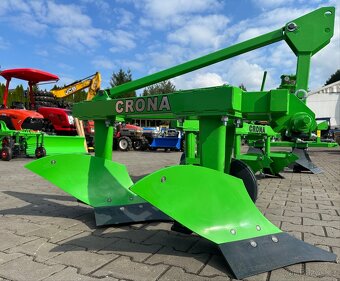 Tříradličný pluh CR-320 - 2