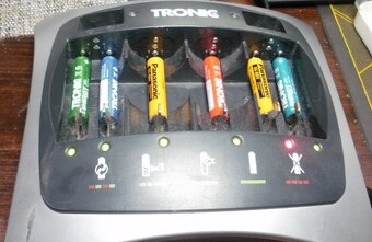 Nabíječka TRONIC- AA,AAA,C,D,9V. - 2