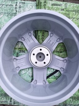 Borbet CW 22" , 5x120 R22, Šíře 10, ET-35 - 2