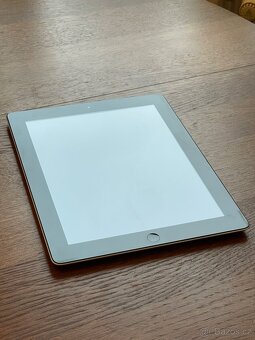 Apple iPad gen. 4 - 2