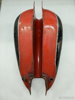 ČZ 125C 150C NÁDRŽ ORIGINÁL - 2