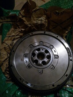 Setrvačník Fabia 2, Roomster 1.6 TDI - 2