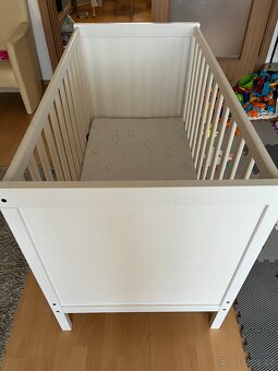 dětská postýlka + matrace - 2