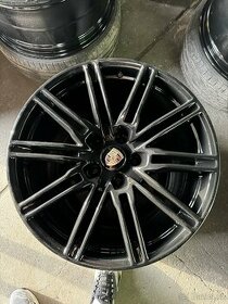 ALU kola 5x130 r21 originál Porsche Cayenne - 2