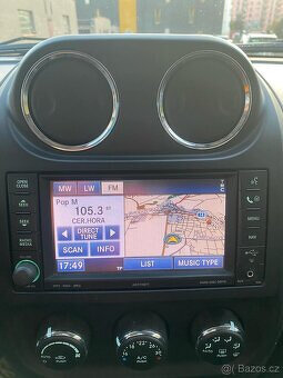 Jeep Compass - 2