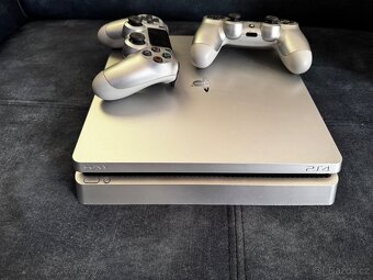 PlayStation 4 s VR - 2