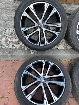Alu kola orig. VW 5x112 včetně letních pneu 225/45 R17 - 2
