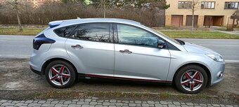 Ford Focus mk3 , 1.6 r.v.2011 benzín - 2