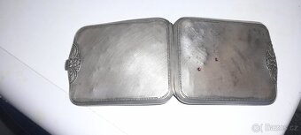 Krasna prvorepublikova zdobena tabaterka s monogramem Znacen - 2