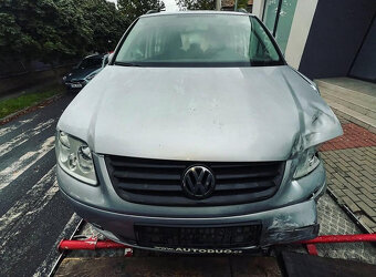 Vůz na náhradní díly VW Touran 1T1 r.v. 2005 BKC GQN LA7W - 2