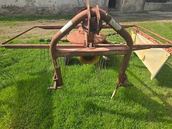 Shrnovač sena i za malotraktor STOLL 230cm záběr - 2