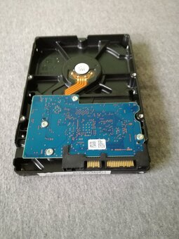 Toshiba 1TB 3,5" DT01ACA100 - 2