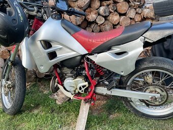 PRODÁM LEVNÉ GILERA GSM50 LEVNĚ - 2