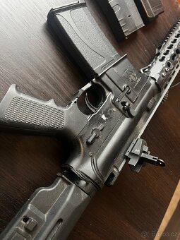 AR15 airsoft rifle - 2