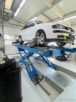 Závodní Seat Ibiza - 2