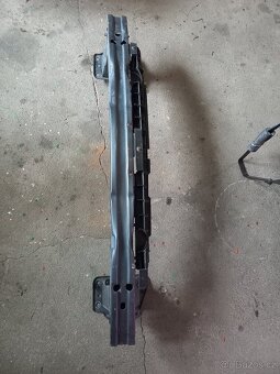 Opel Vectra, Signum přední výztuha - 2