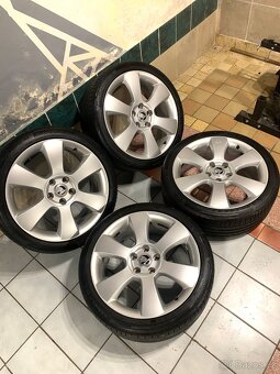 Alu kola Škoda R18 5X112 LETNÍ PNEU 225/40 R18 LUNA - 2