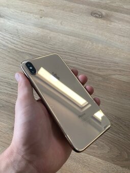 Apple iPhone xs max 256gb-baterie 78%- zachovalý stav - 2