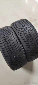 2ks 235/45/18 Hankook winter i cept evo3, 7.1mm, 2721 - 2