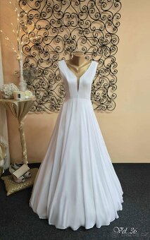 BÍLÉ SVATEBNÍ ŠATY vel.36 - 2