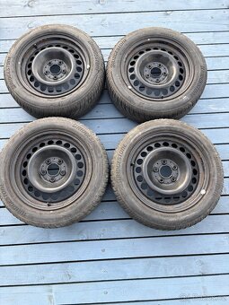 Zimní pneu Bridgestone 205/55 R16 + Orig. plechová kola a po - 2