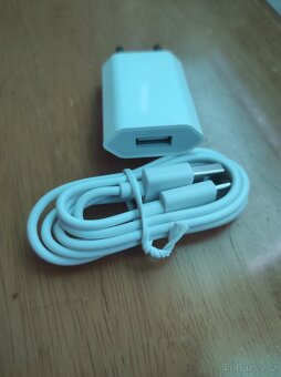 Nabíječka s kabelem - 2