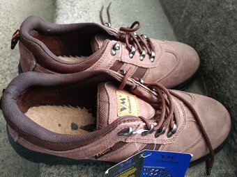 Pracovní kotnikové boty vel.45 - 2