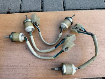 Volha Gaz 24,2410,nové vypínače sloupku osvětlení interiéru - 2