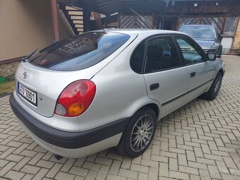 Toyota Corolla E11 2.0 D-4D 66kw - 2