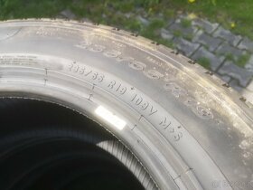 Range Rover Sport celoroční 235/65/19. - 2