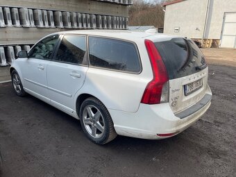 Volvo v50 - 2
