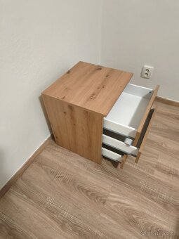 Noční stolek - 2