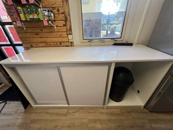 Barový pult - recepce - 2