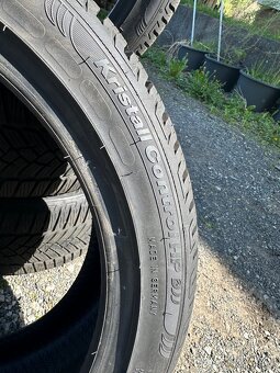 Zimní pneu r17 - 2
