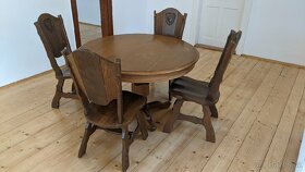 Dřevěný stůl + židle - 2