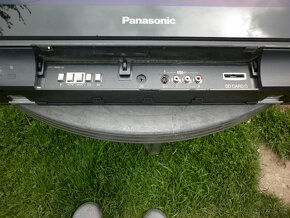 Panasonic TX 42PX - 2