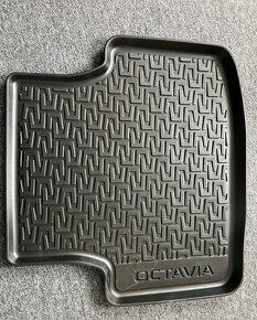 Nové Gumové koberečky Octavia III (5E) LH - original - 2