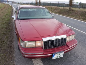 1994 Lincoln town car signature series - 2