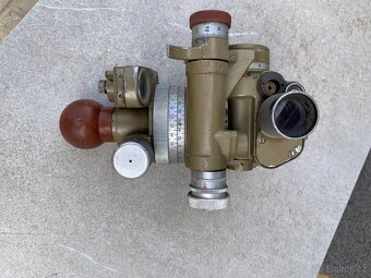 Dělostřelecká periskopická buzola PAB-2M - 2