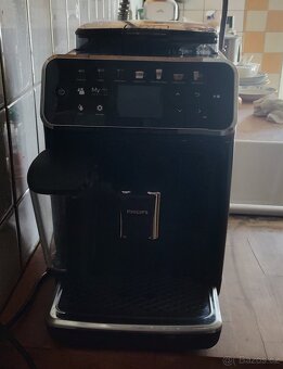 kávovar Philips Series 5400 LatteGo v záruce - 2