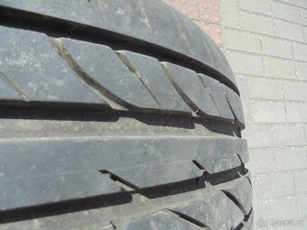 2ks zánovní letní 235/45 R17 - 2