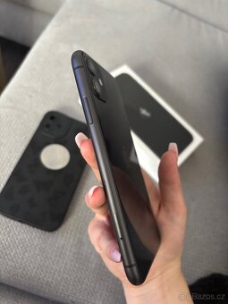 iPhone 11 64GB - 2