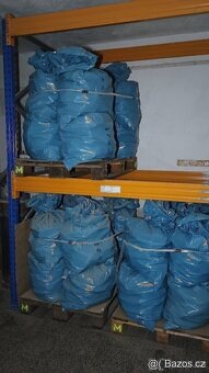 Brikety dřevěné z tvrdého dřeva 4 kč/kg - JARNÍ SLEVA - 2