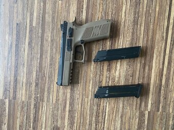 Airsoftová pistole CZ P-09 + zásobník navíc - 2