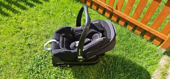 Autosedačka Maxi Cosi Cabriofix I-size + základna - 2