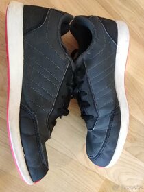 Dívčí boty Adidas, vel. 36 - 2