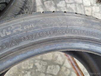 255/40/19 zimni pneu NOKIAN 255/40 R19 - 2