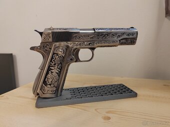 M1911 Zdobená - 2